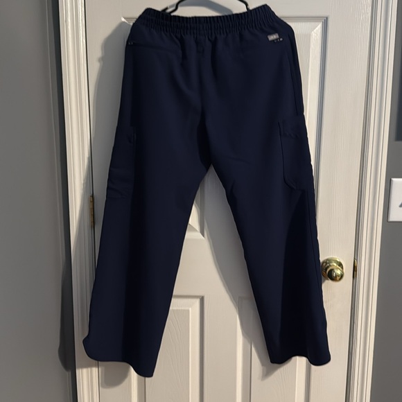 Figs Ica Wide Leg Scrub Pants | Navy | Medium - Picture 4 of 4